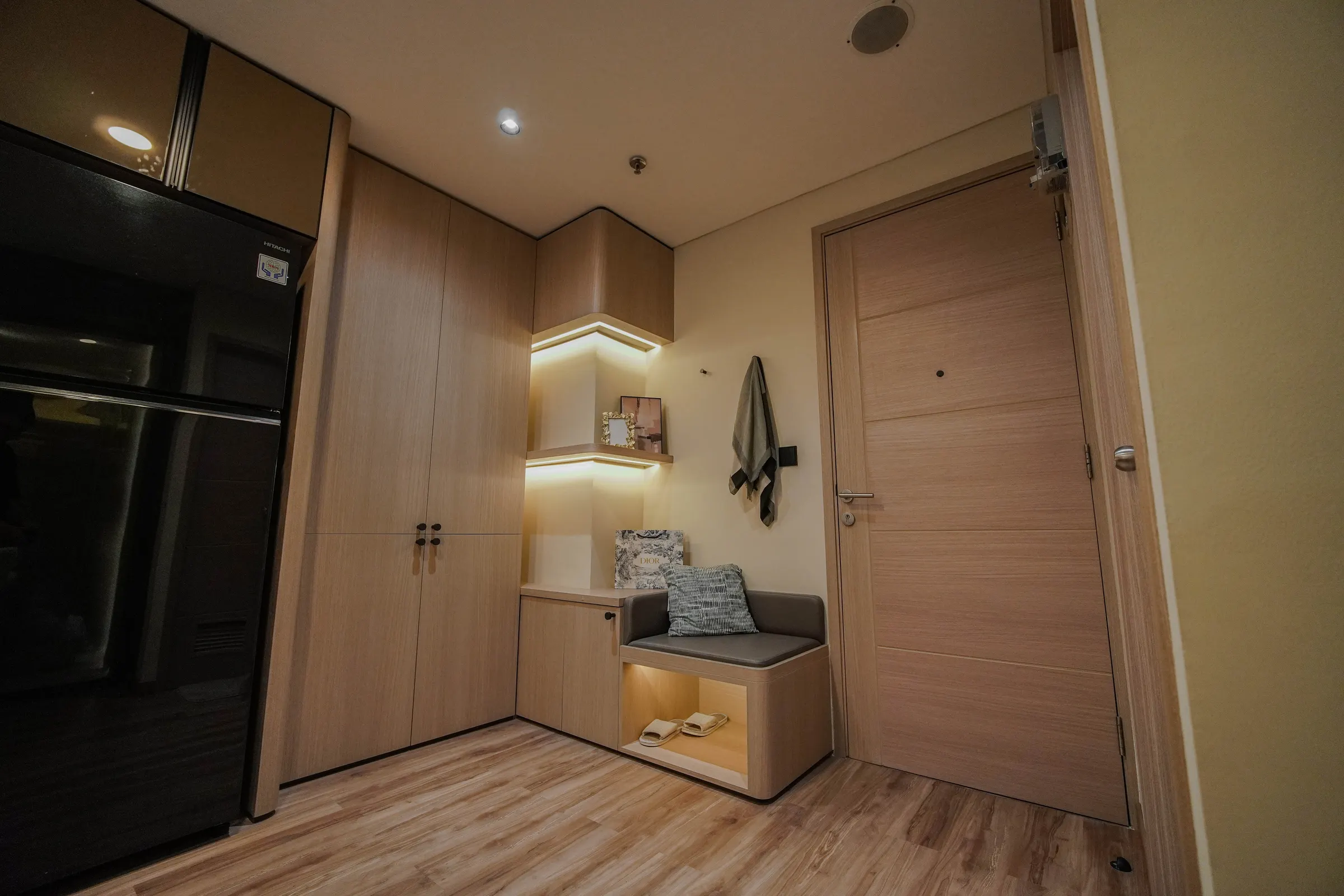 E Apartment — photo 8